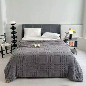geo block fleece blanket – soft & warm winter blanket